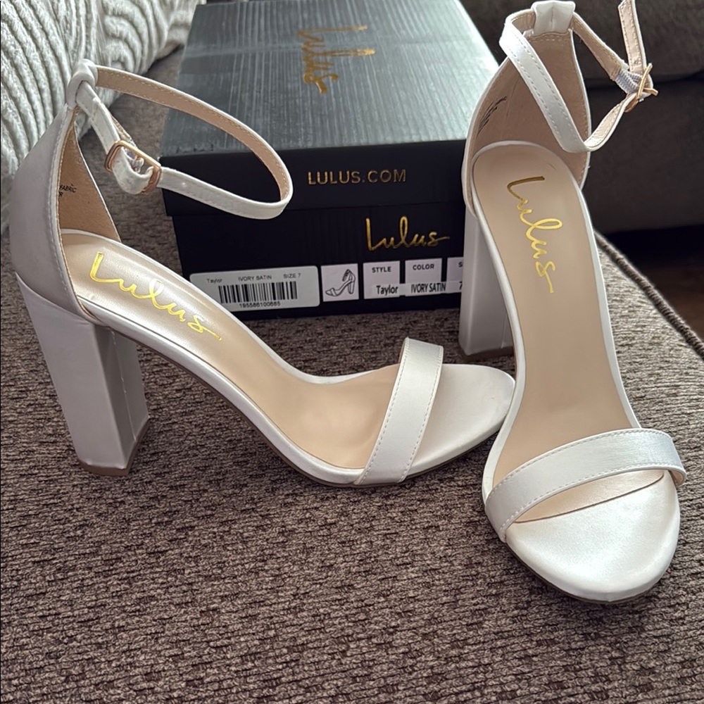 Lulu's White Block Heel Sandals